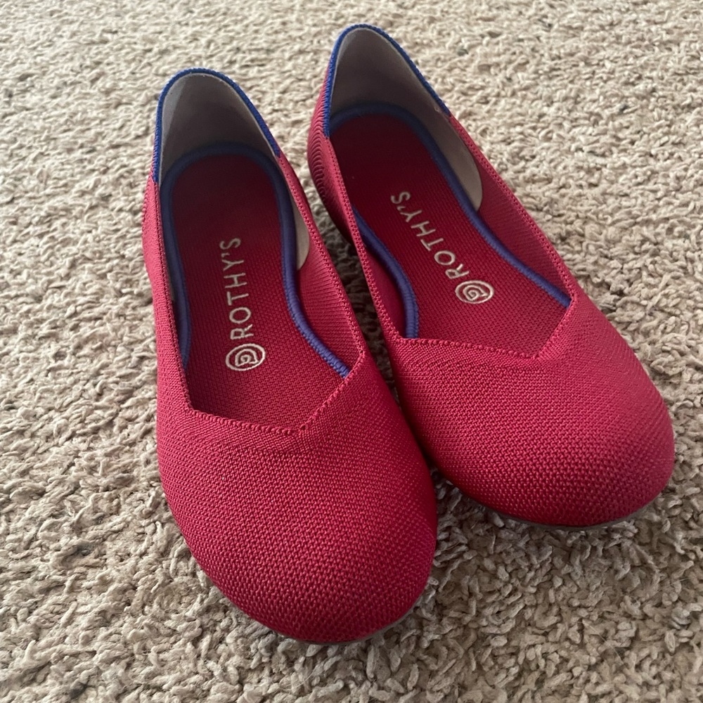 Rothy’s red flat